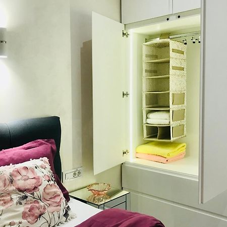 Lirra Luxe - Central Belgrade Apartments Bagian luar foto