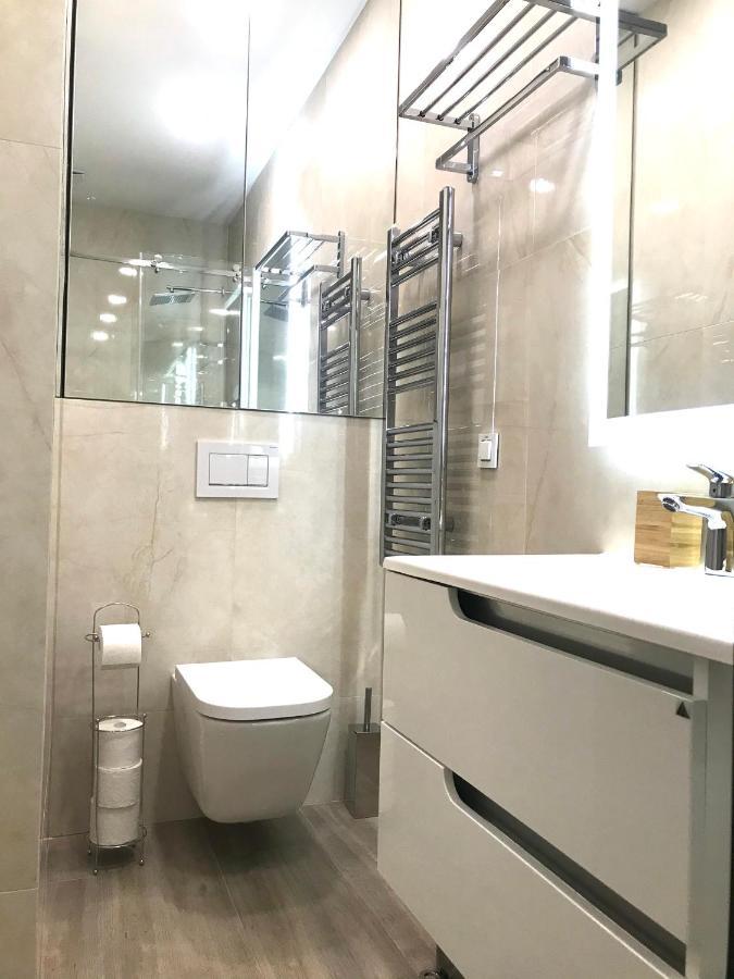 Lirra Luxe - Central Belgrade Apartments Bagian luar foto