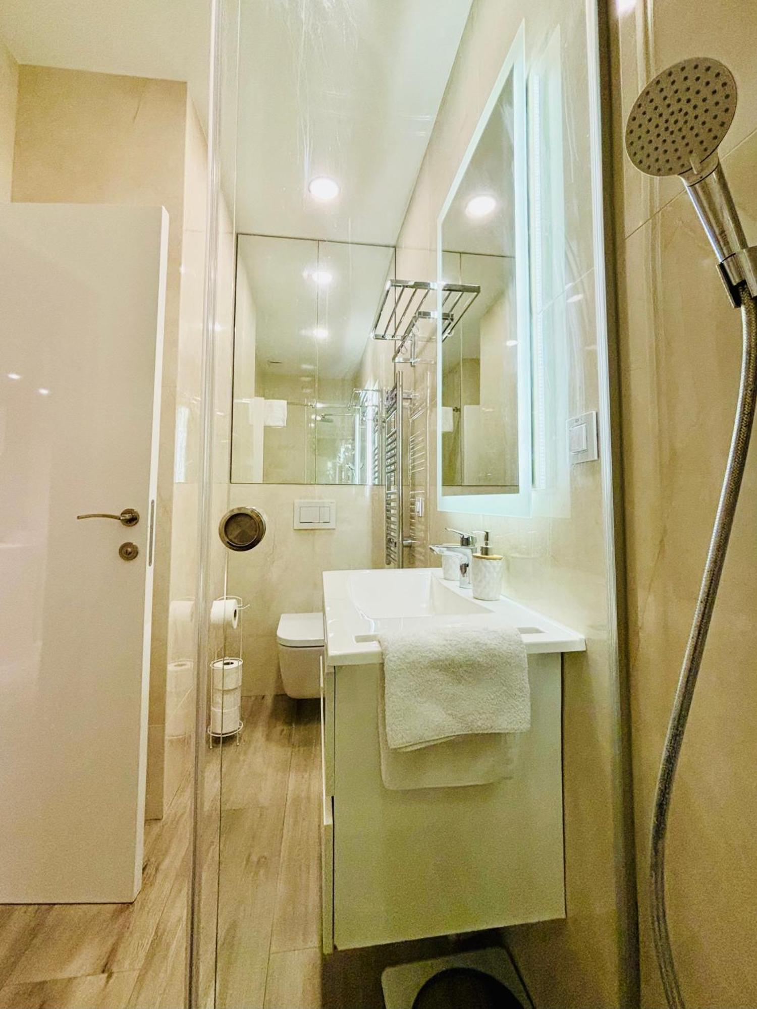 Lirra Luxe - Central Belgrade Apartments Bagian luar foto